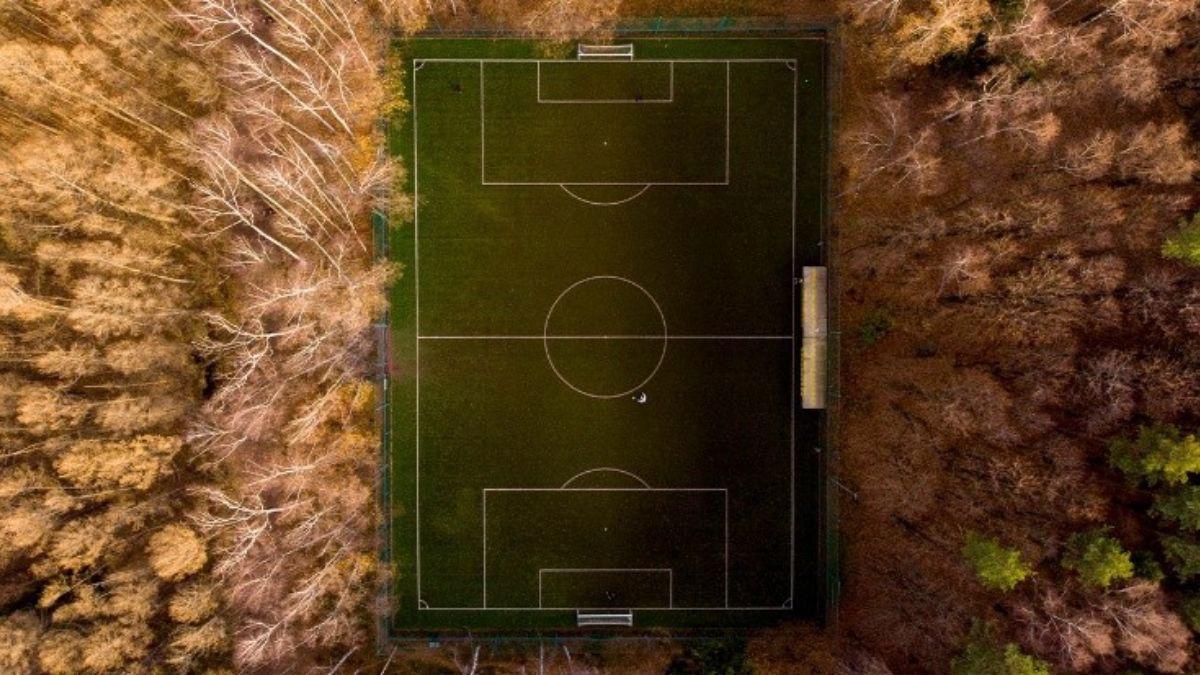 Los estadios más raros y curiosos del mundo: sobre edificios, agua, desierto y uno se convirtió en un vecindario
