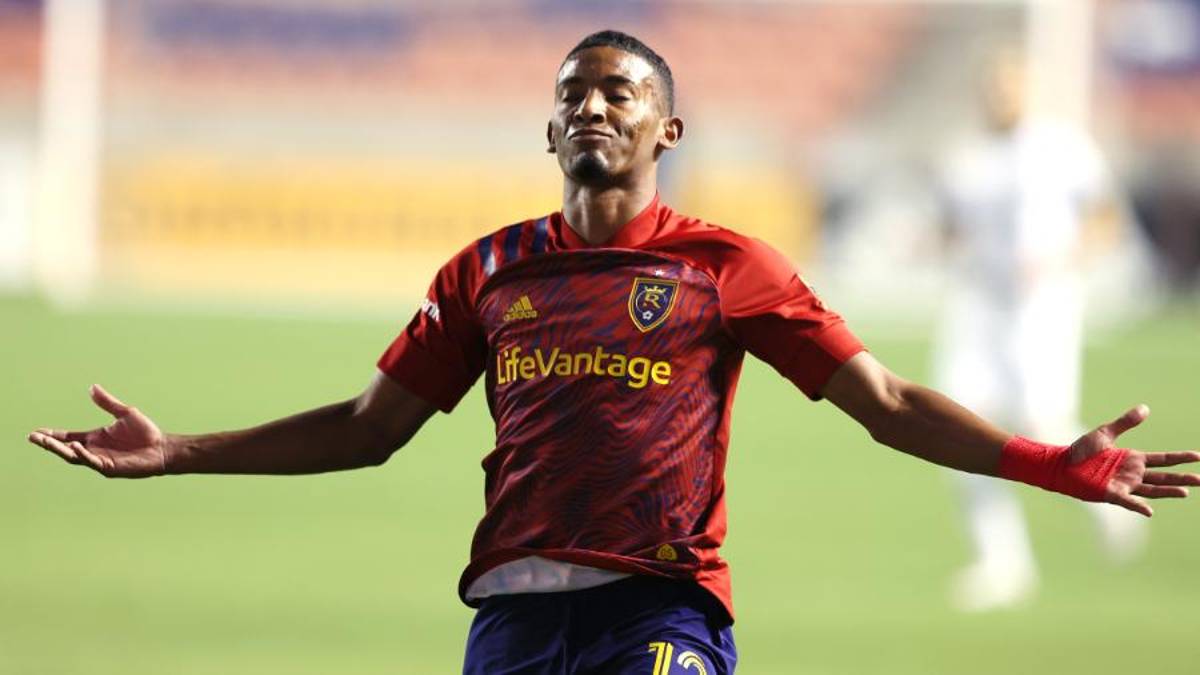 FICHAJES: Legionarios que cambiarán de club; Victoria anuncia baja de extranjero y “Machuca” será legionario