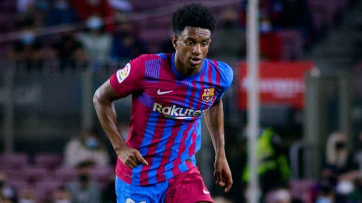 Inicia la revolución de Xavi en el Barcelona: Primera venta, fichajes y la situación de los cedidos que regresan