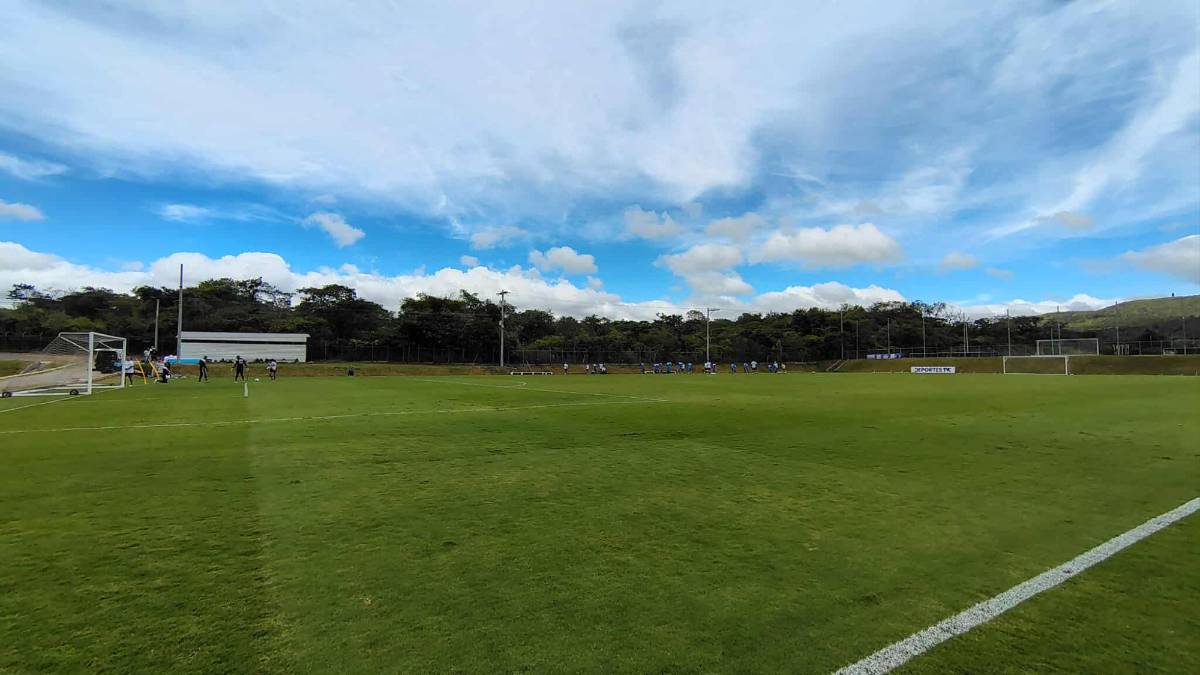 ¿Hay pelones tras el debut? Alta a la vista y llegó el nuevo convocado en Honduras previo al viaje a Costa Rica