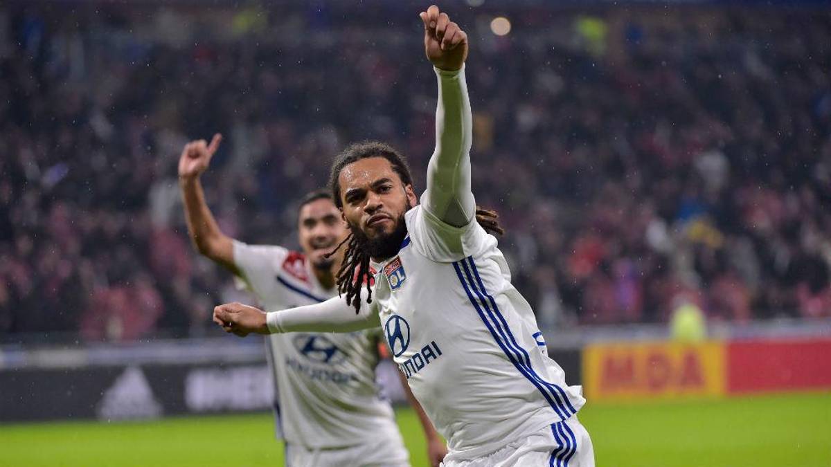 Son mundialmente conocidos y se quedaron sin equipo: los agentes libres que nadie fichó tras el mercado de traspasos