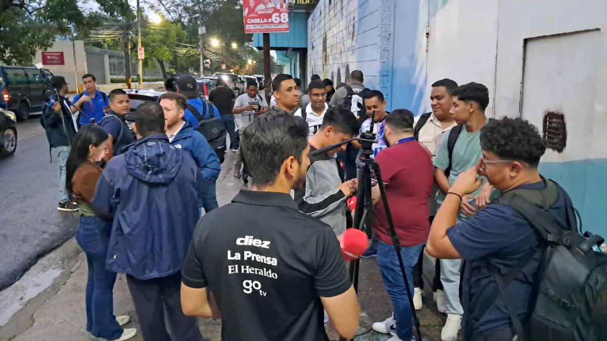 El problema que tuvo Honduras en el Morazán, periodistas la pasaron mal y los que entrenaron aparte previo al duelo ante Costa Rica