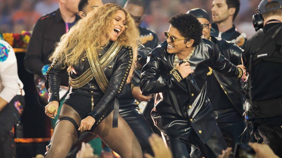 De Michael Jackson a Shakira: Estos son los shows de medio tiempo más inolvidables en la historia del Super Bowl