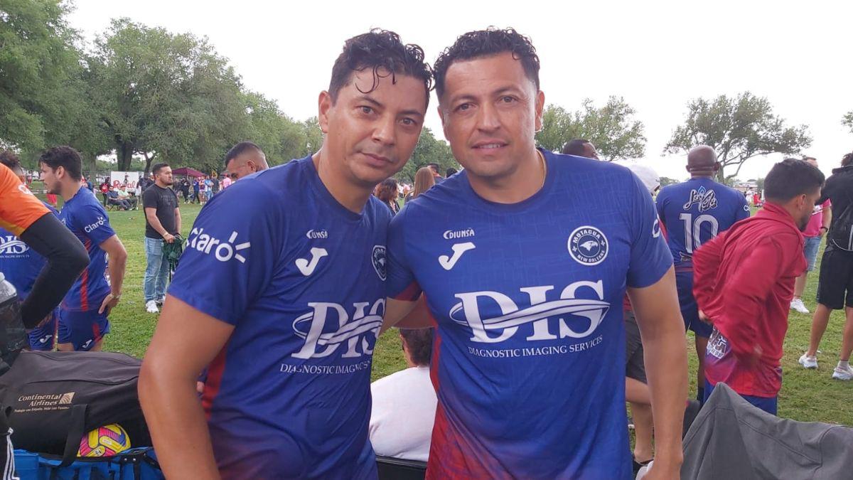 ¡Hermosa periodista se roba el show! Leyendas del fútbol hondureño deleitan con su talento en la IV edición de la New Orleans Cup