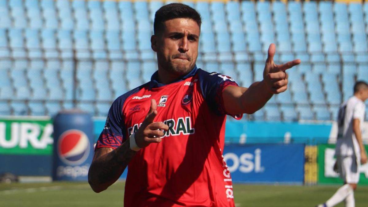 FICHAJES: Delantero se acerca a Motagua y saldría un Auzmendi, seleccionado iría a Alemania y noticias en Olimpia