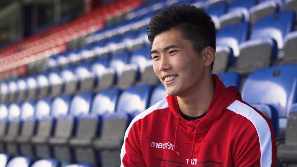 Insólito: Juventus lo había fichado, llevaba tres años desaparecido y hoy reaparece jugando para su selección