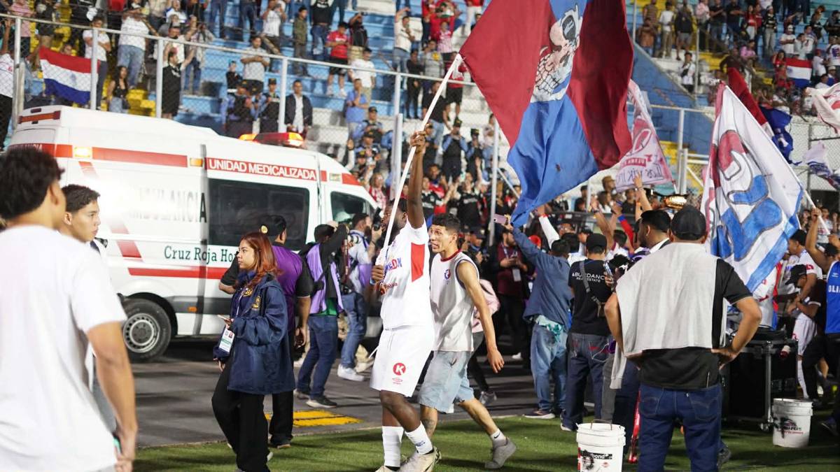 Olimpia festeja la 40 a lo grande, Bengtson y Menjívar estrenan la nueva copa; ¿quién se llevó el Balón de Oro de Honduras?