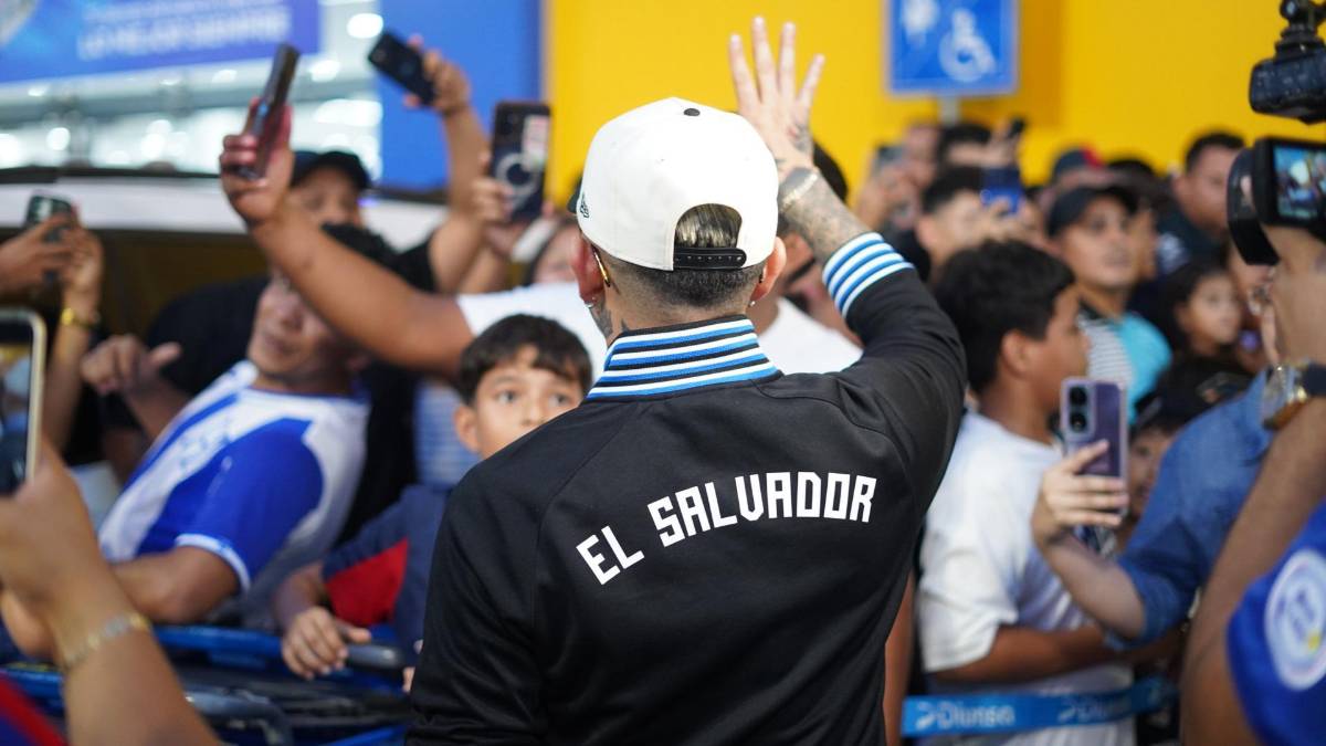 Honduras vs El Salvador: Supremo causó furor, así llegó el terror de los cuscatlecos y Ricky casi se va a los golpes por una broma