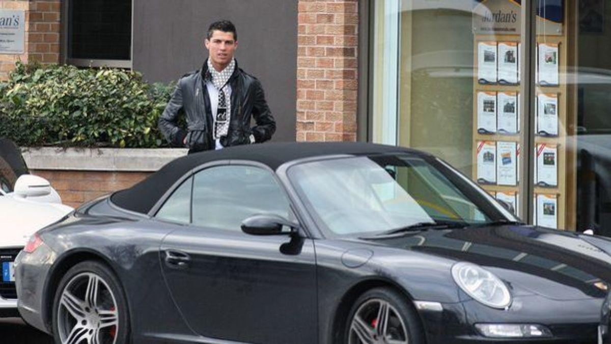 Revelan secretos de CR7: Cristiano Ronaldo vendió un Porsche a mitad de precio a cambio del teléfono de una Pussycat Doll