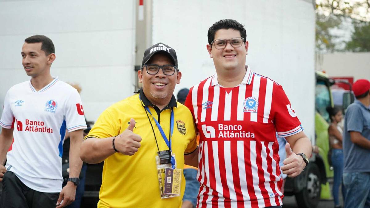 ¡Quieren la 39! Afición del Olimpia se hizo sentir en el estadio Morazán para la gran final de ida ante Real España
