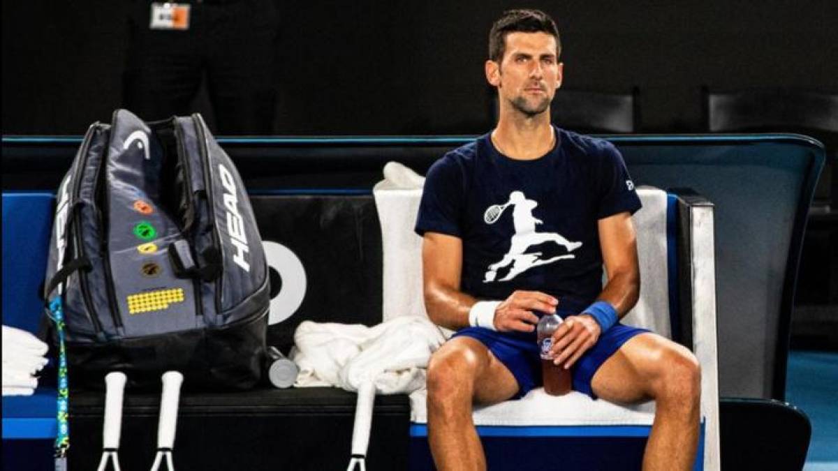 Djokovic podría no jugar los Grand Slams de Wimbledon y Roland Garros.
