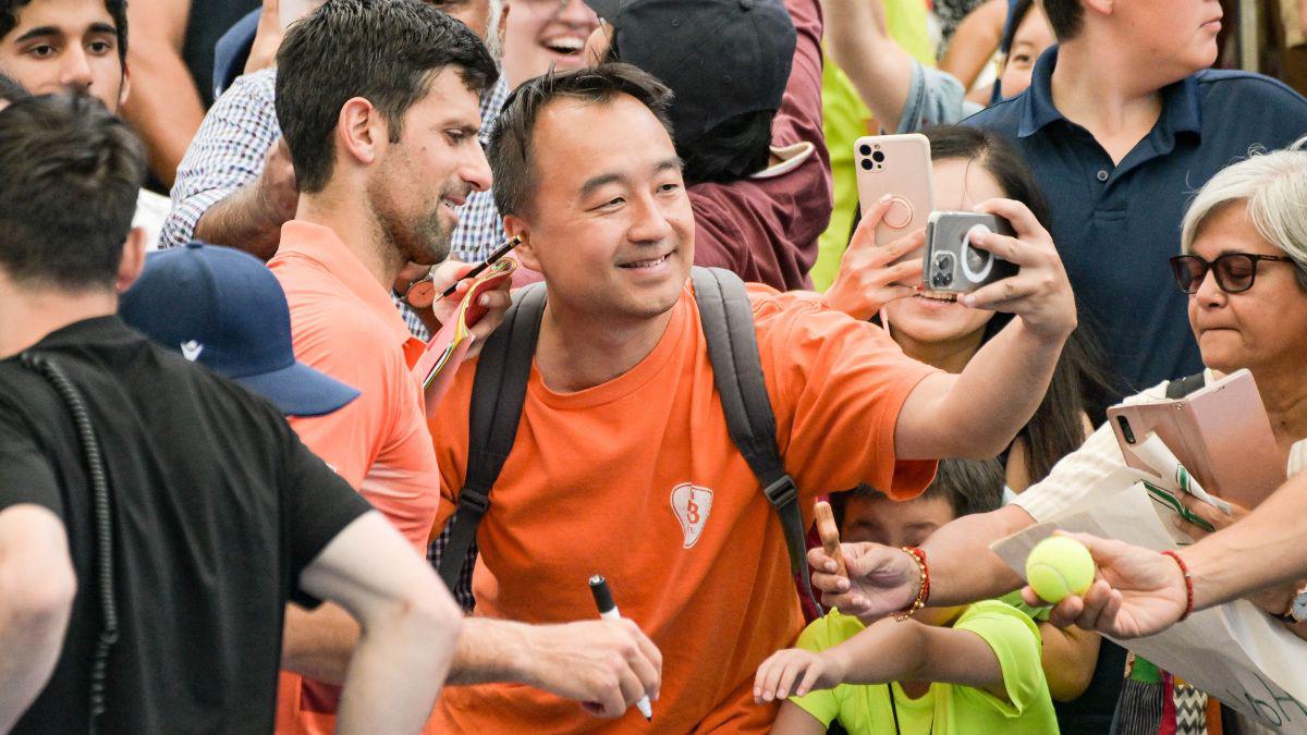 ¡Sin problemas! El tenista Novak Djokovic fue recibido como héroe en torneo de Australia