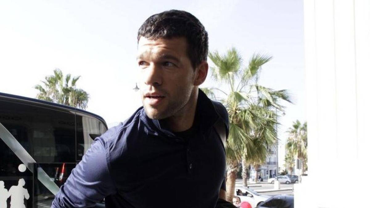 ¡Cazado! Michael Ballack está saliendo con una amiga de su difunto hijo y que es 24 años menor que el exjugador