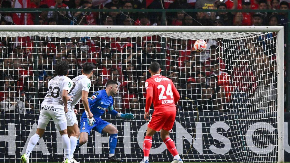 ¿Por qué se fue de Olimpia? Joshua Canales, el catracho que hizo historia con Herediano y jugó un Mundial con la ‘H’