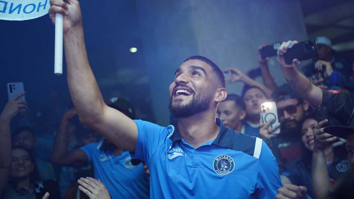 Se viene la 20 de Amado: advierte en el banderazo Motagua y la abuelita se robó el show