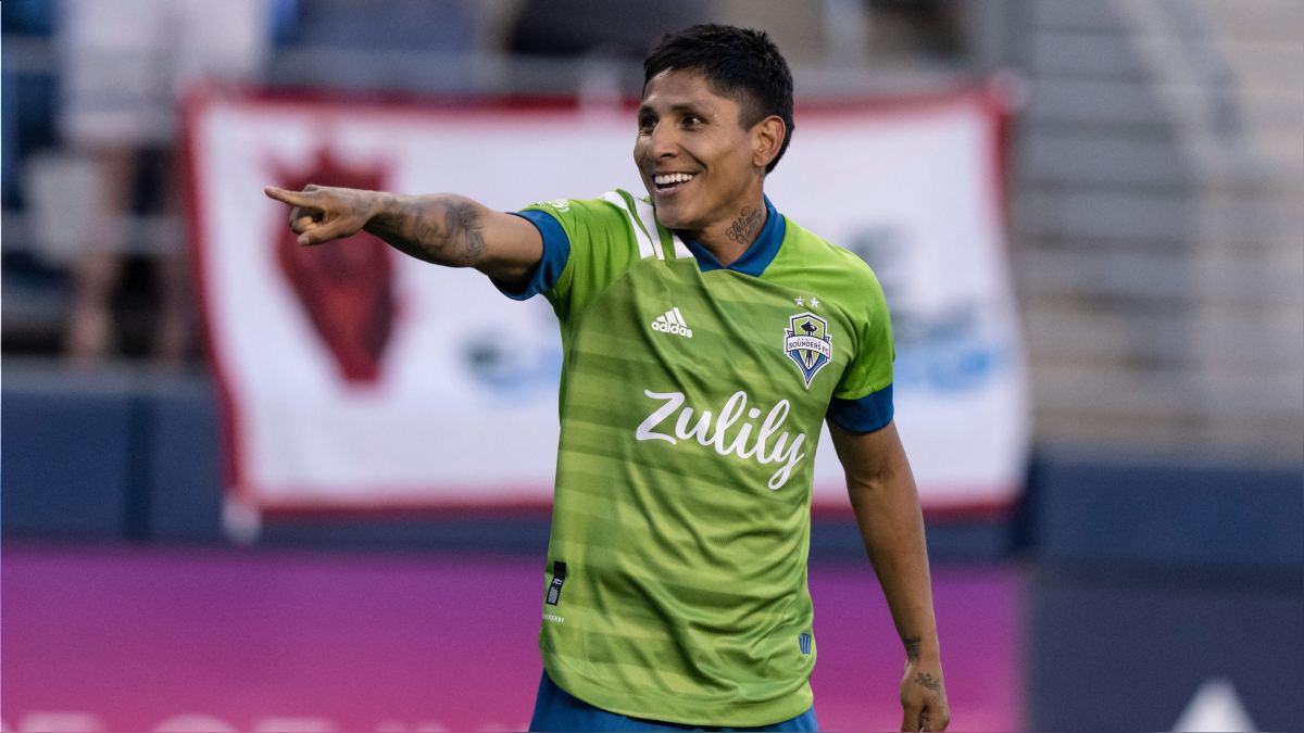 Hondureño David Ruiz destaca en el 11 ideal de la octava jornada de la MLS ¿qué pasó con Messi y Luis Suárez?