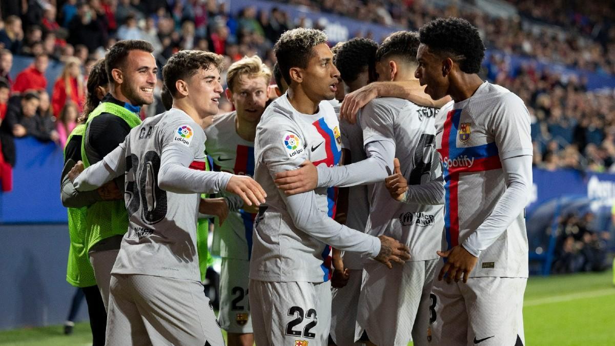 Barcelona aprovecha el parón del Mundial para remodelar su camerino y filtra por error los nuevos dorsales en el plantel