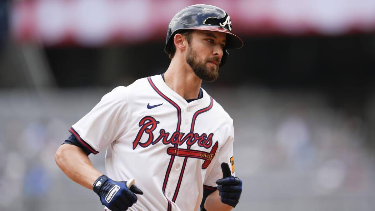 Mauricio Dubón tiene compañeros en Bravos de Atlanta con contratos millonarios, campeones del mundo y Guantes de Oro