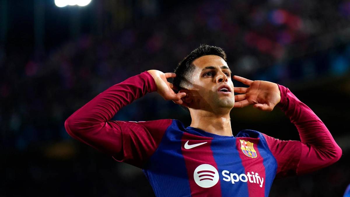 El que está cerrado y otro regresa: los seis fichajes que Hansi Flick haría para el nuevo FC Barcelona