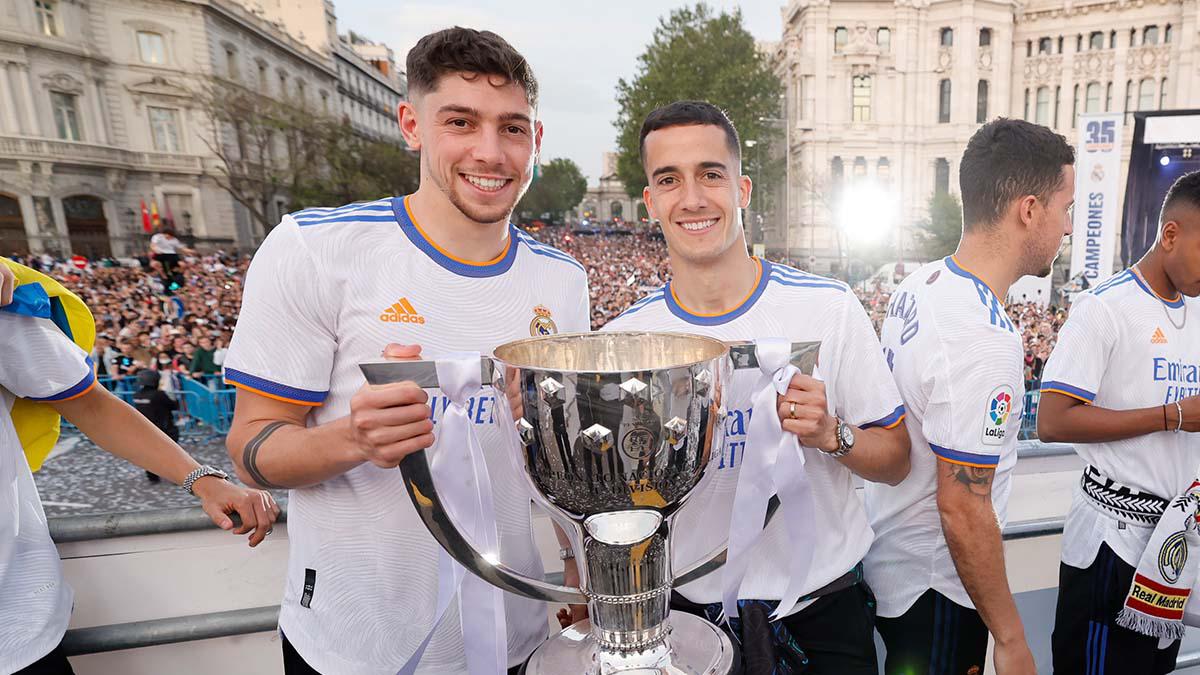 Nuevas fotos del festejo del Real Madrid: Regalo especial para Ancelotti y emotivo abrazo de Florentino Pérez con Marcelo