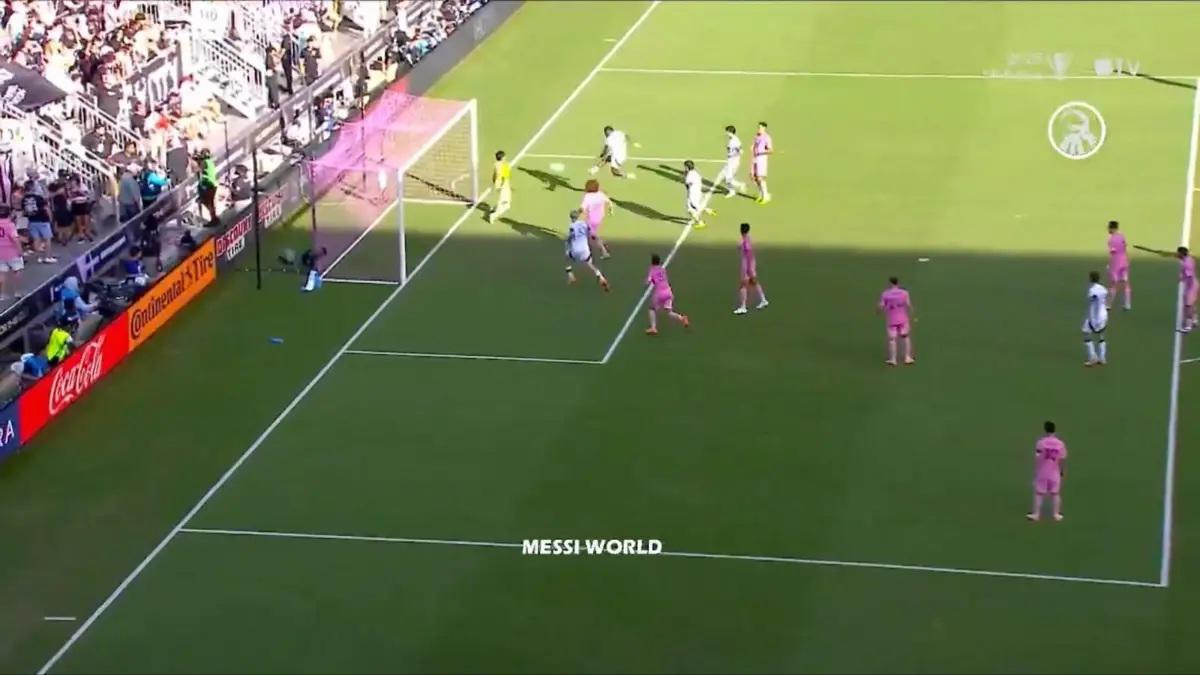 La despedida que les dio Messi a Jordi Alba y Busquets, el cruce que hubo con Müller y David Ruíz hace historia