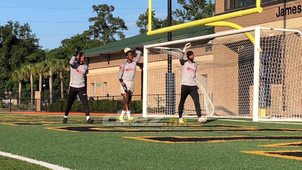 Gran ambiente en el primer partido de Olimpia en su gira por Estados Unidos: Carlo Costly enfrentó a su ex y fue ovacionado