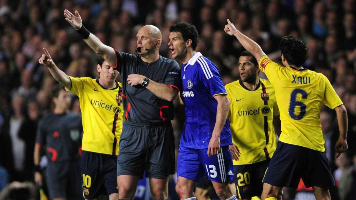 Rompe el silencio 13 años después: Las confesiones de Ovrebo el día que “ayudó” al Barcelona contra Chelsea: “Tuve que haber pitado un penalti”