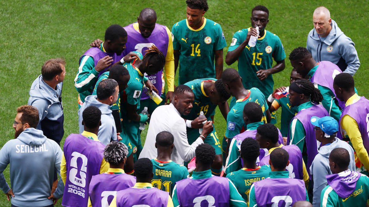 Fue acusado de mentir y ahora responde: el escándalo que agita a selección mundialista