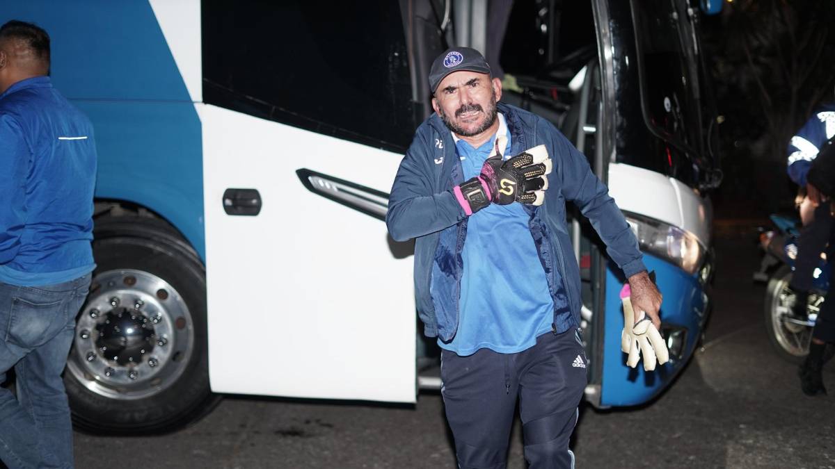 Figura del Motagua jugó enfermo, pero salió celebrando con una cerveza y el que recibió flores: lo que no viste del festejo del Ciclón