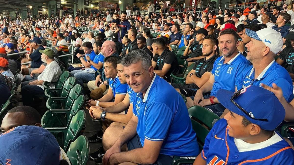 Así disfrutaron los jugadores de la Selección de Honduras junto a Mauricio Dubón en el Minute Maid Park; hubo regalo especial