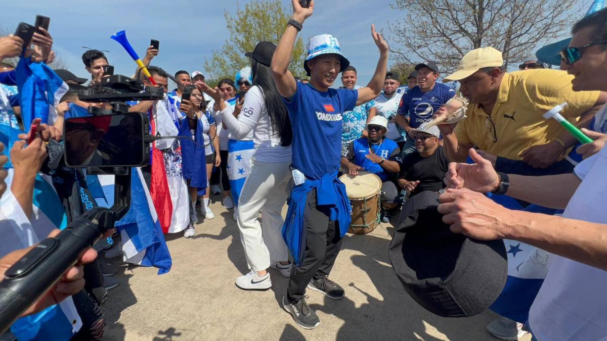 FOTOS: ¡Punta, asados y famoso incluido! Así es el ambientazo hondureño en el Toyota Stadium para el repechaje ante Costa Rica