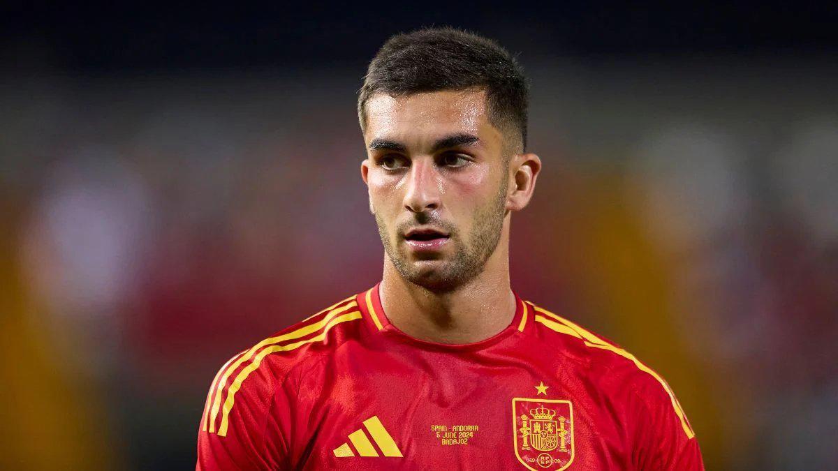 Rechaza ser fichaje del Barcelona, la decisión del Real Madrid con Davies y la bomba del Liverpool