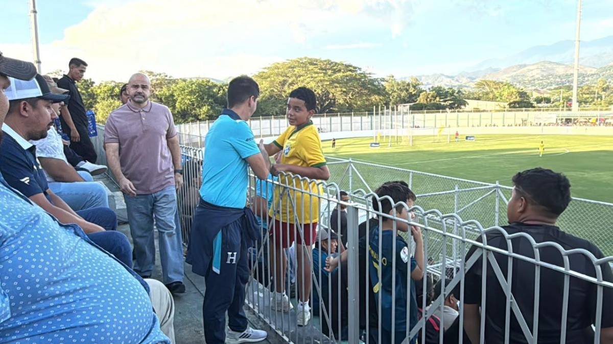 El niño de vidrio en Motagua, reunión de la H y la bella de Independiente