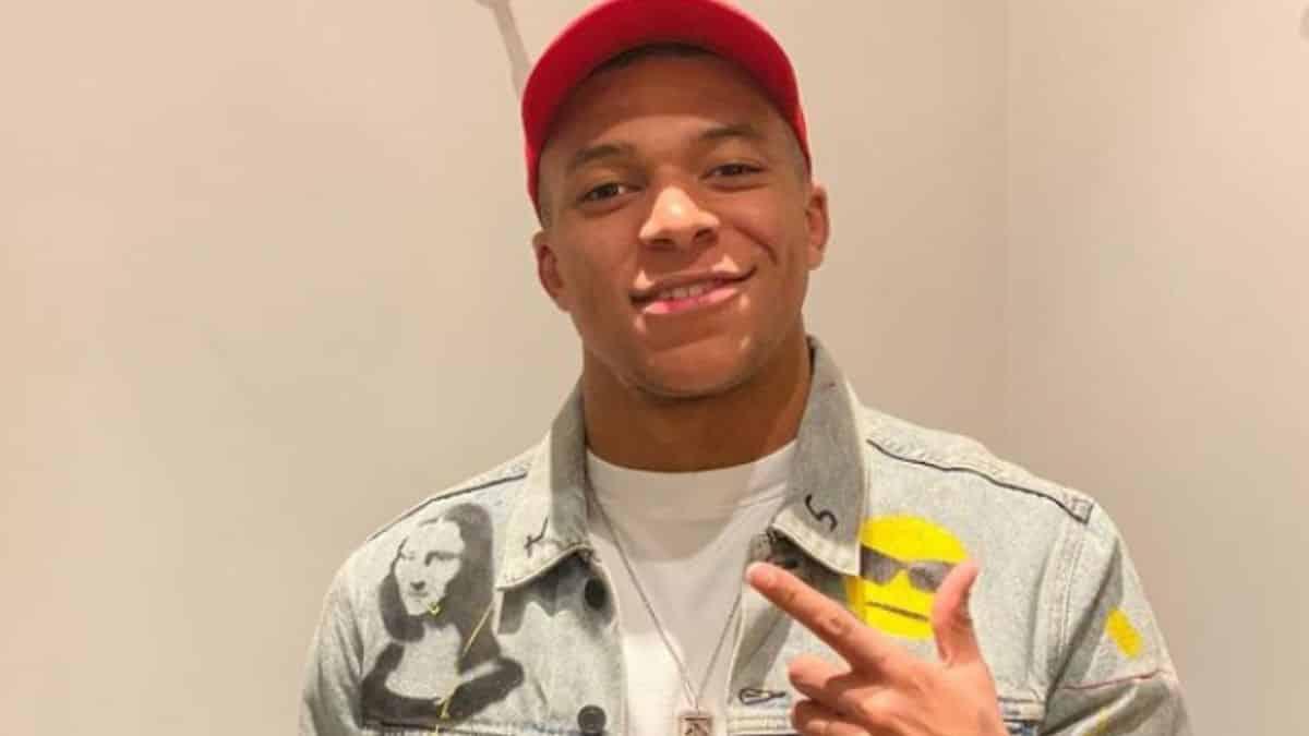 Sale a la luz el nuevo contrato millonario de Mbappé con el PSG: El más caro de la historia ¿Influyó Messi en la decisión final?