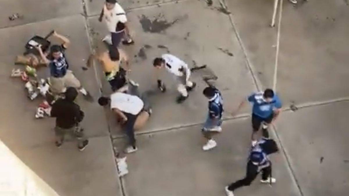 Tragedia en México: Así fue la impactante pelea entre barras de Querétaro y Atlas que dejó más de 17 muertos