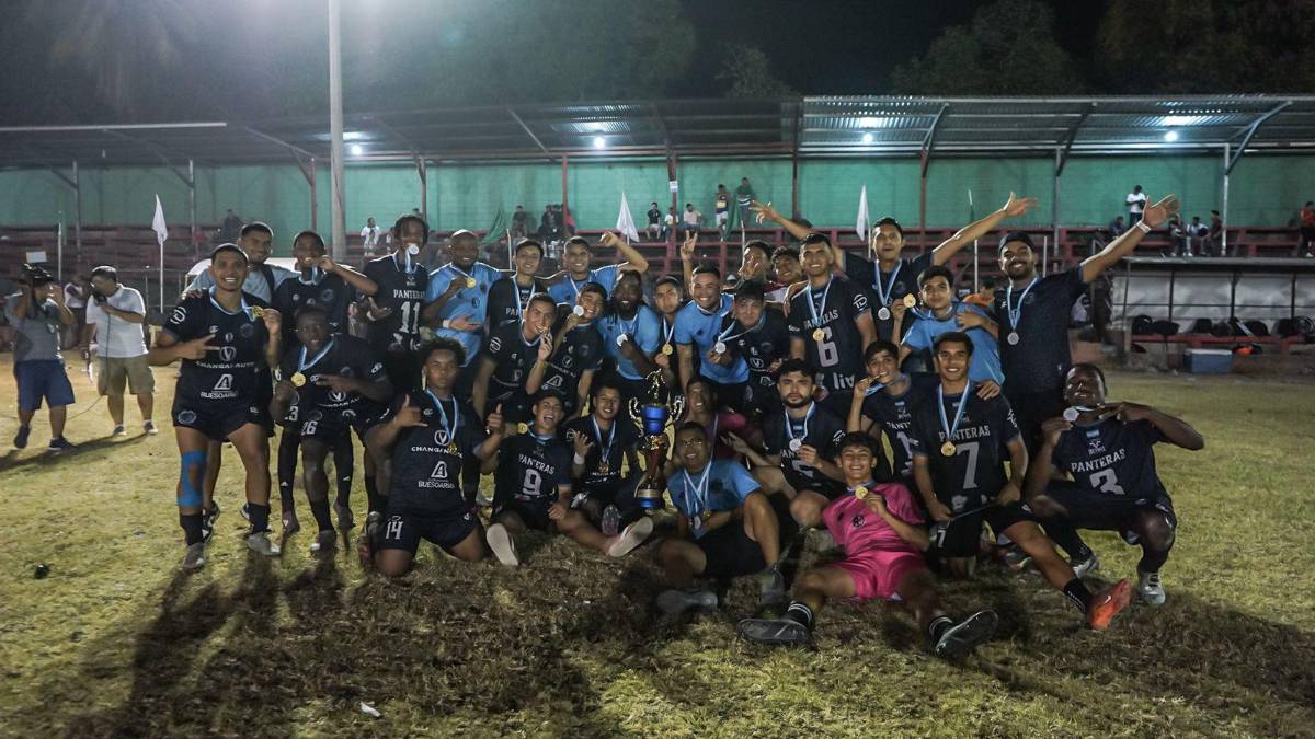 Alberth Elis, más cerca de segunda división: Panteras FC, campeón departamental en su primer torneo