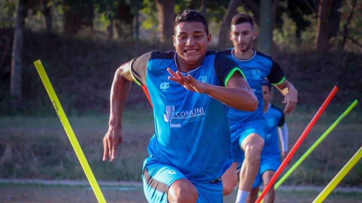 FICHAJES: Olimpia tiene nuevo refuerzo, hondureño jugará en Italia y los tres delanteros élite en carpeta del Motagua