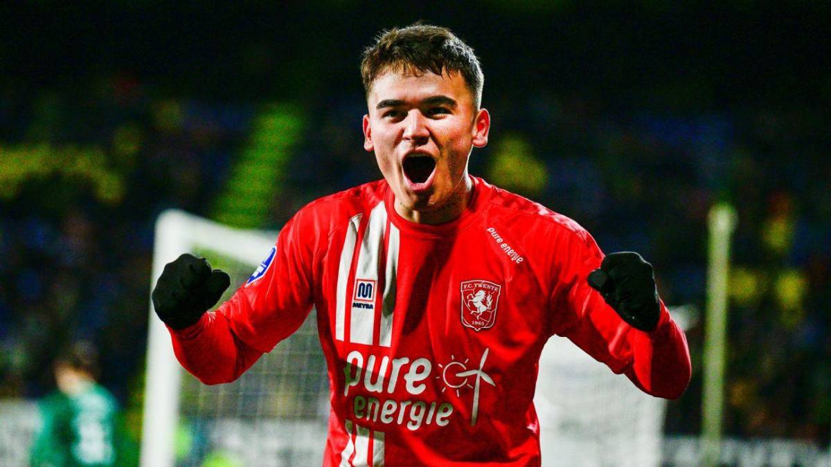 Fichajes en Centroamérica: Moya suena fuerte en club grande de Guatemala, Medford dirigirá a hondureño y Manfred Ugalde, camino a la Premier League