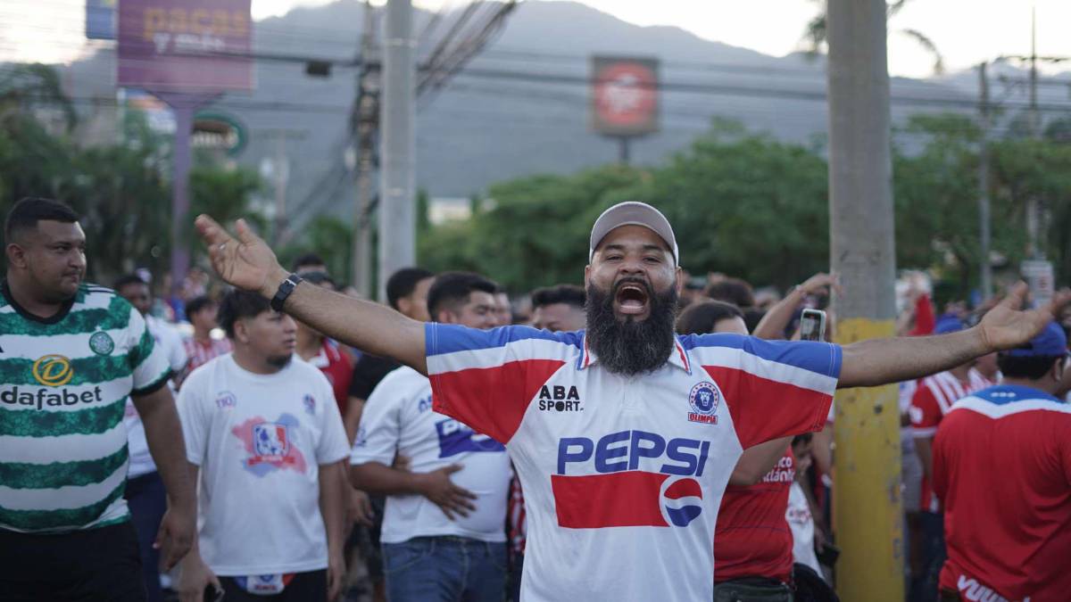 Muchas bellezas y gran ambiente en el estadio Morazán para el clásico entre Real España-Olimpia