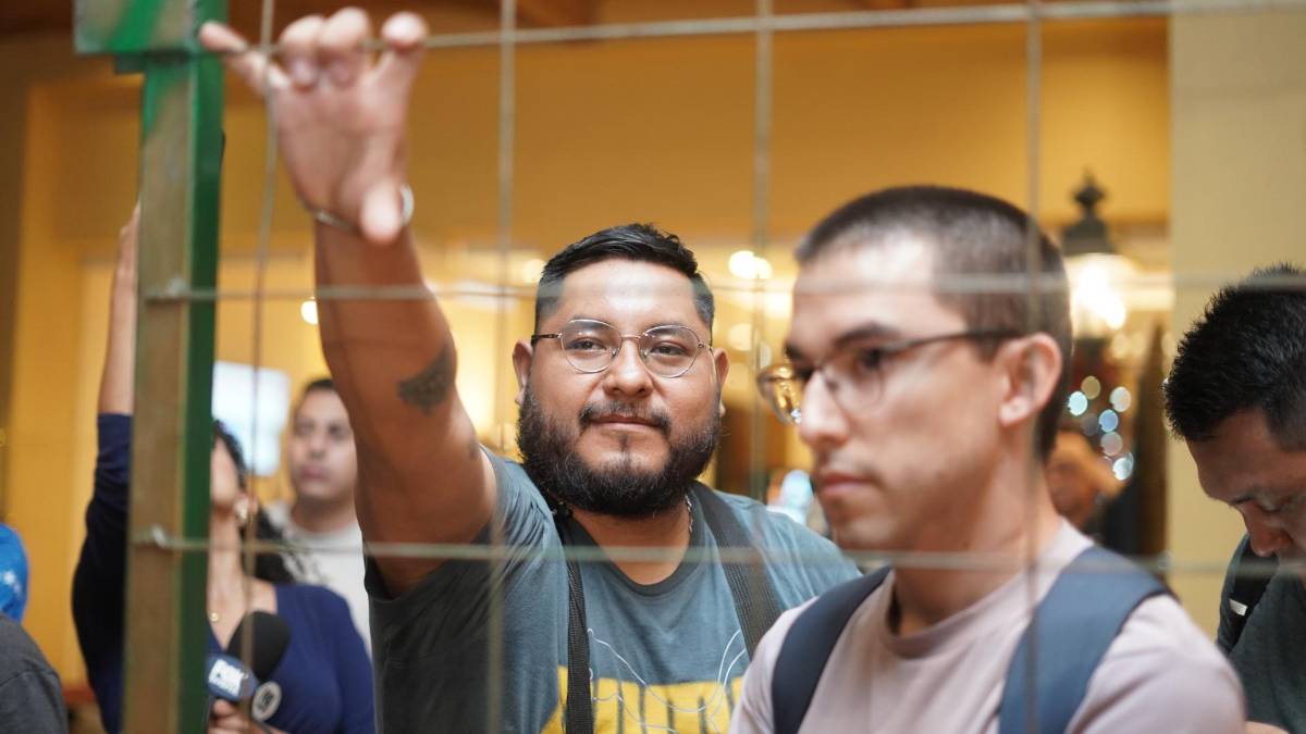 “Enjaulados” y molestos: así recibieron periodistas aztecas a la Selección Mexicana en el hotel en Honduras