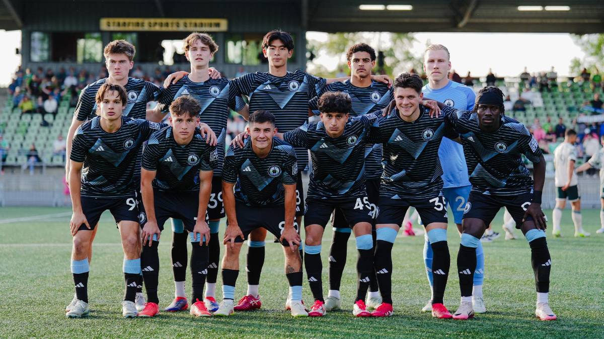 ¡La rompe con 14 años! Hondureño firmó su primer contrato profesional y está a un paso de debutar en la MLS