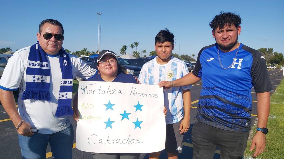 La carnita asada de los catrachos, el Lamborghini y la tremenda manta a Maradona: Ambientazo previo al Honduras vs Argentina