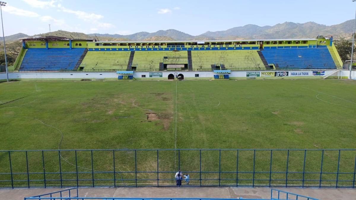 El estadio Juan Ramón Brevé Vargas de Juticalpa tendrá grama híbrida; ya iniciaron las mediciones y estudios