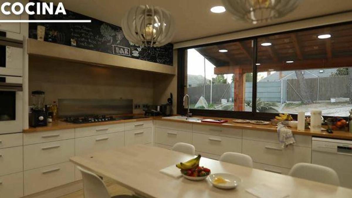 Así es la impresionante mansión de Ibai Llanos en la que vivió Samuel Eto’o: Discoteca, sauna y piscina