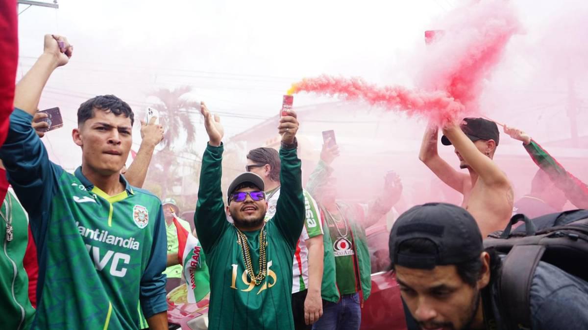 Marathón inaugura su mes de centenario: así fue la caravana del Monstruo Verde en San Pedro Sula; bellas chicas