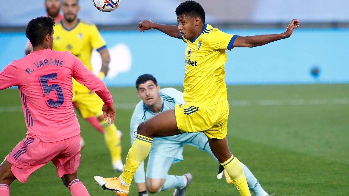 Choco Lozano ficha por el Almería y agranda su legado en el fútbol de España: ¿con cuántos equipos ha jugado?