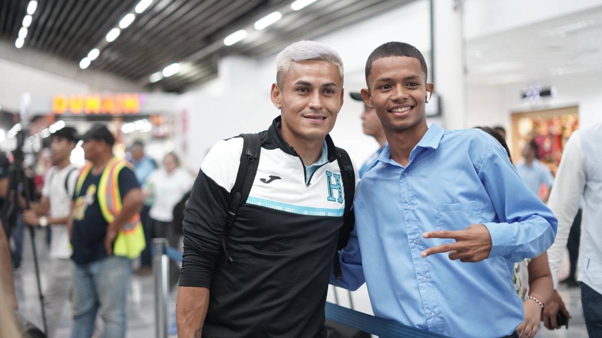 Luis Palma fue el más solicitado, locura por Honduras y angustia ante posible baja, así fue la salida a México