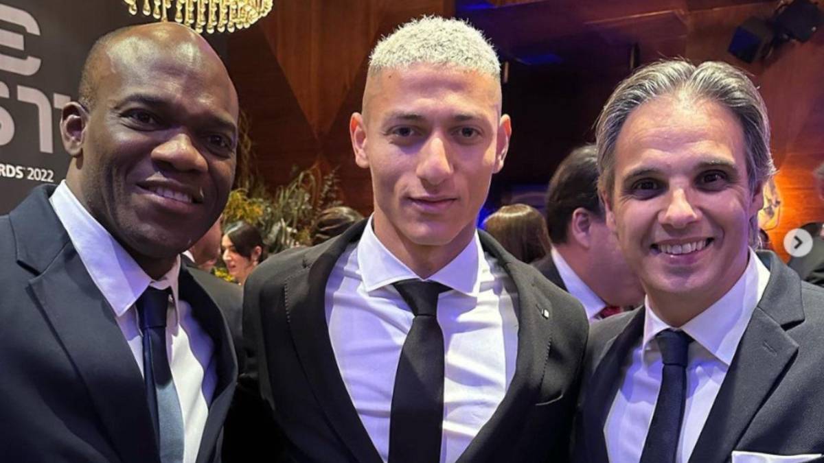 ¡Con campeones del mundo! David Suazo y su lujo de compartir con estrellas del fútbol en los Premios The Best
