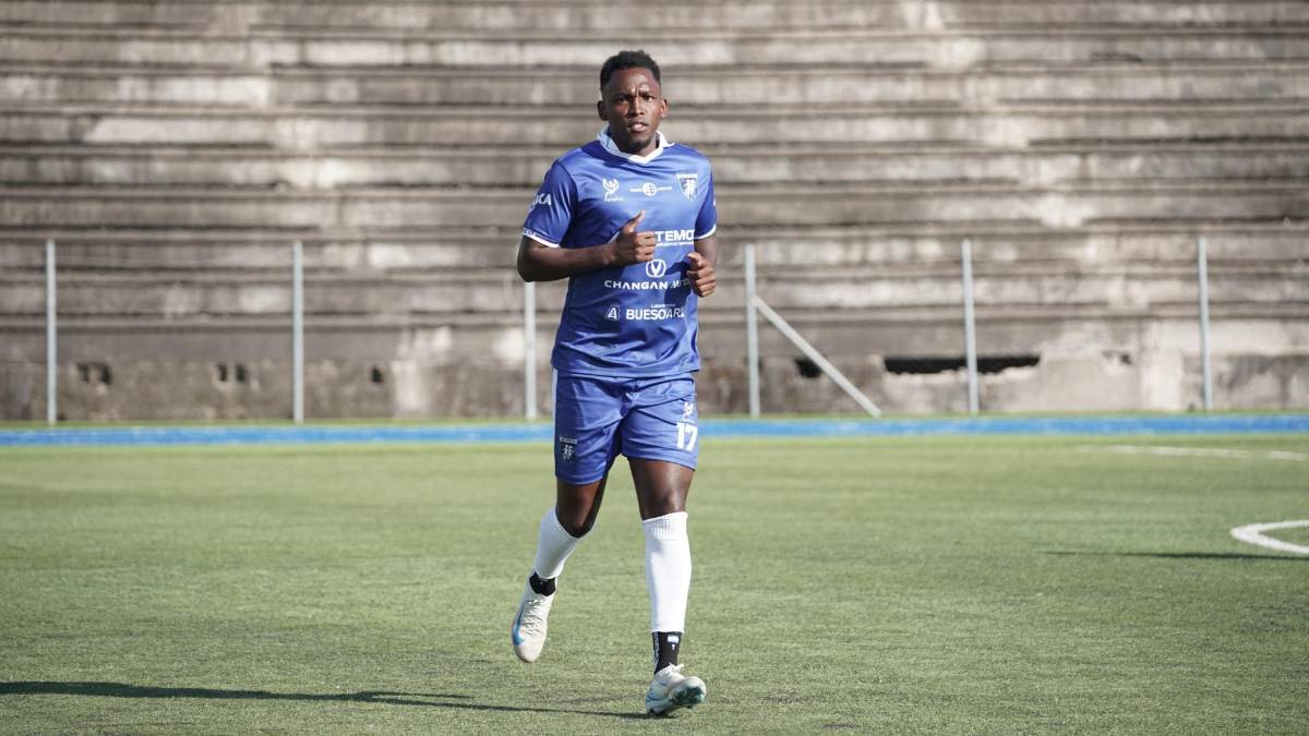 Alberth Elis se despacha un doblete en regreso a las canchas en amistoso frente a la Policía Nacional de Honduras