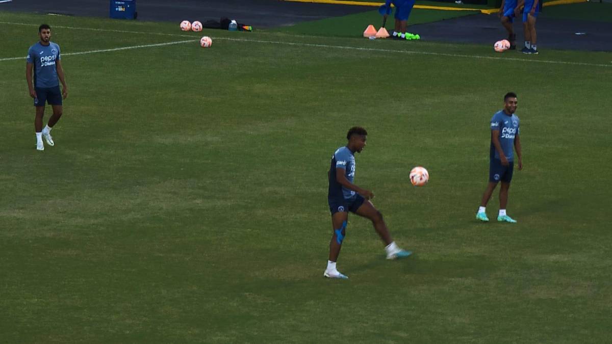 Técnico de Motagua anuncia dura noticia previo al duelo ante Olancho, reciben visita de lujo y no se olvidan de las bromas